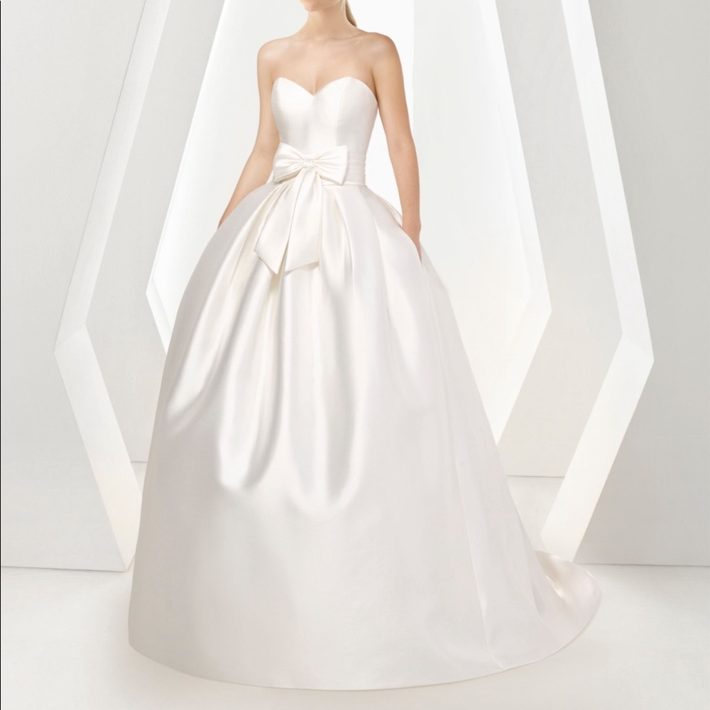 Rosa Clara Wedding Gown